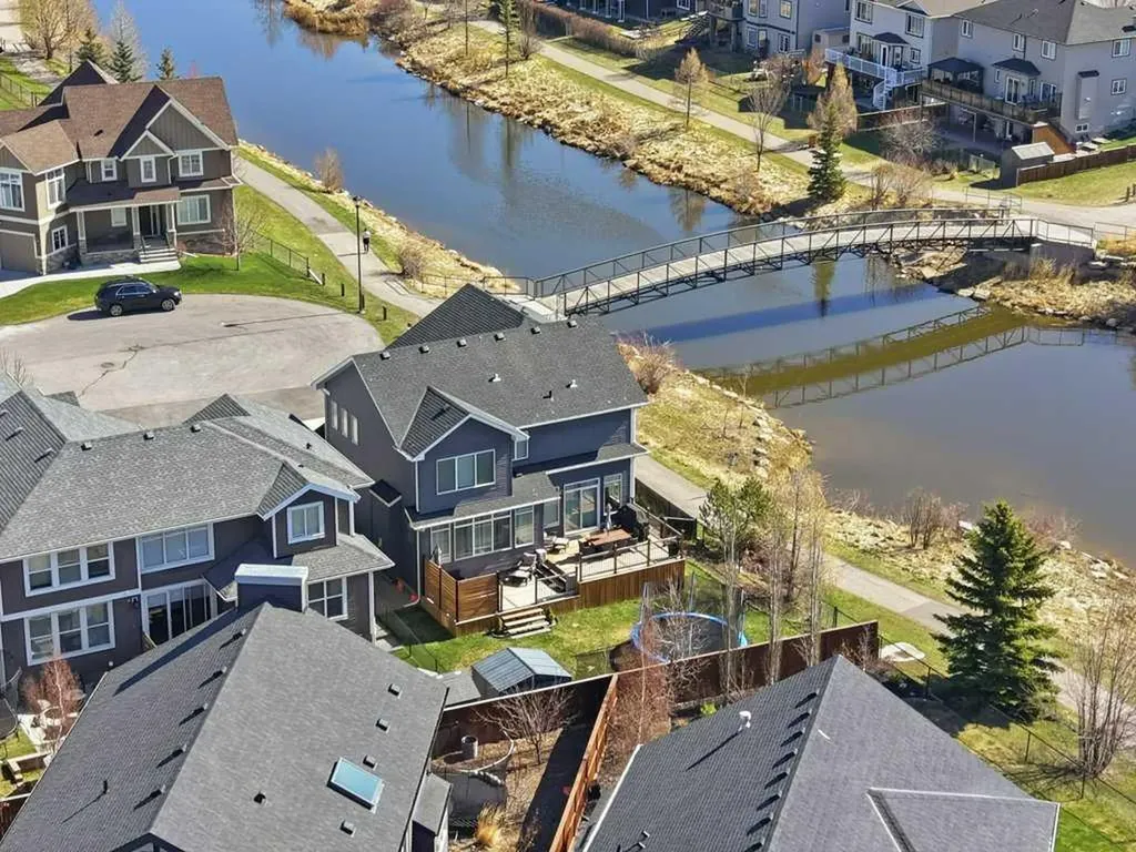 471 Canals Boulevard SW Airdrie AB T4B 0K1