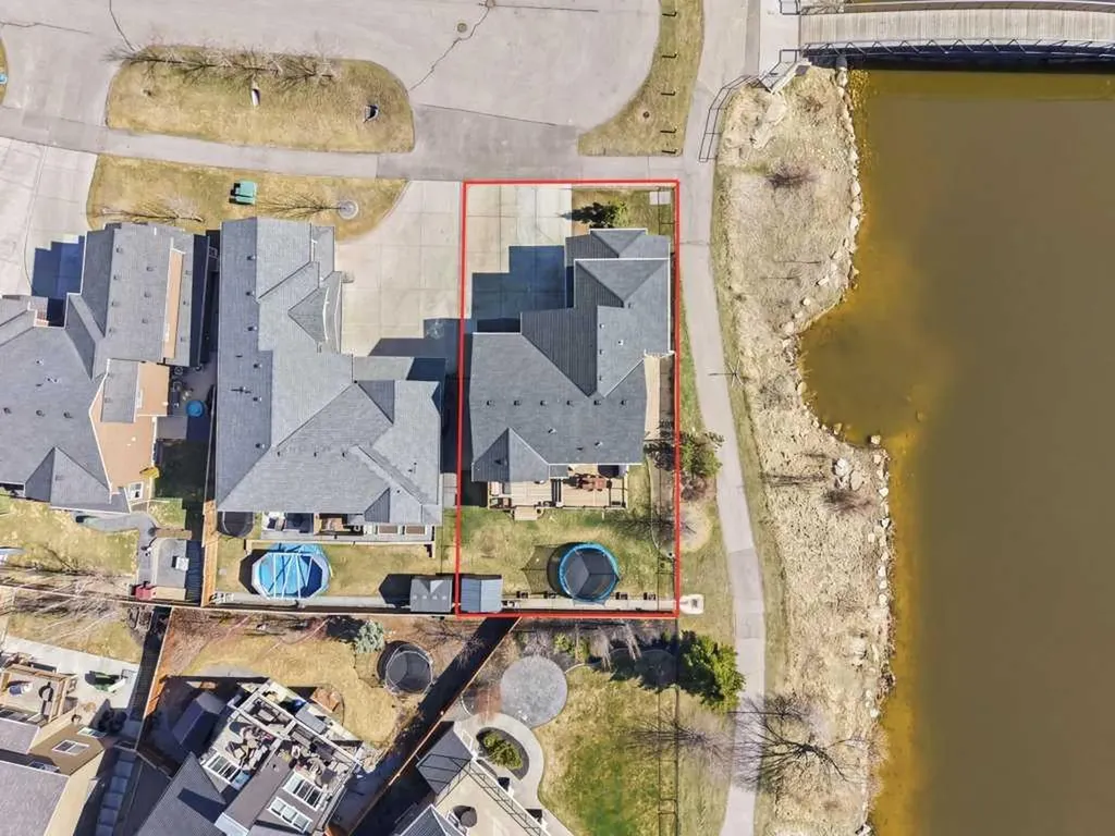 471 Canals Boulevard SW Airdrie AB T4B 0K1