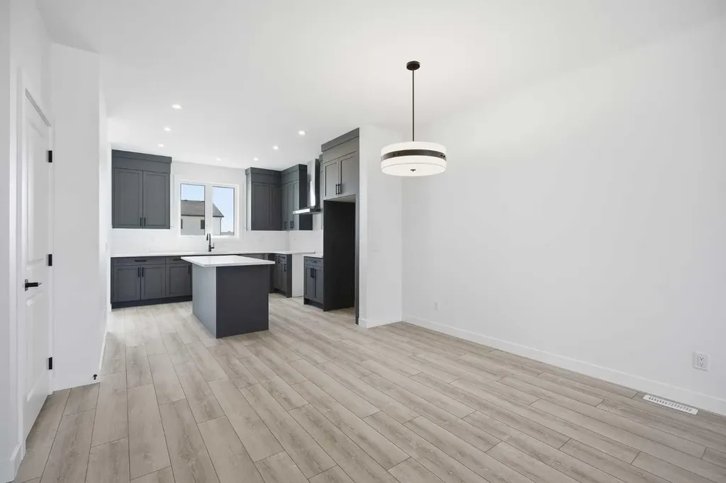 217 Bridgeport Gate Chestermere AB T1X 3E2
