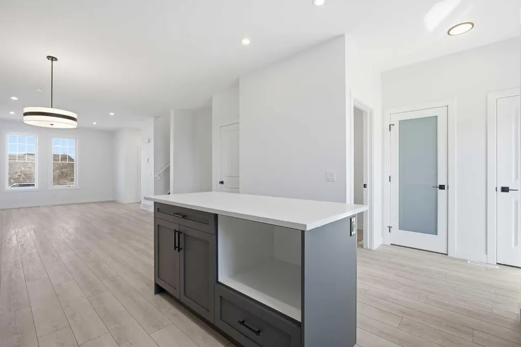 217 Bridgeport Gate Chestermere AB T1X 3E2