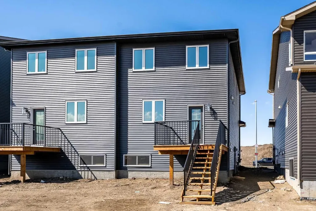 217 Bridgeport Gate Chestermere AB T1X 3E2
