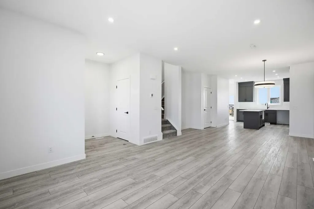 217 Bridgeport Gate Chestermere AB T1X 3E2