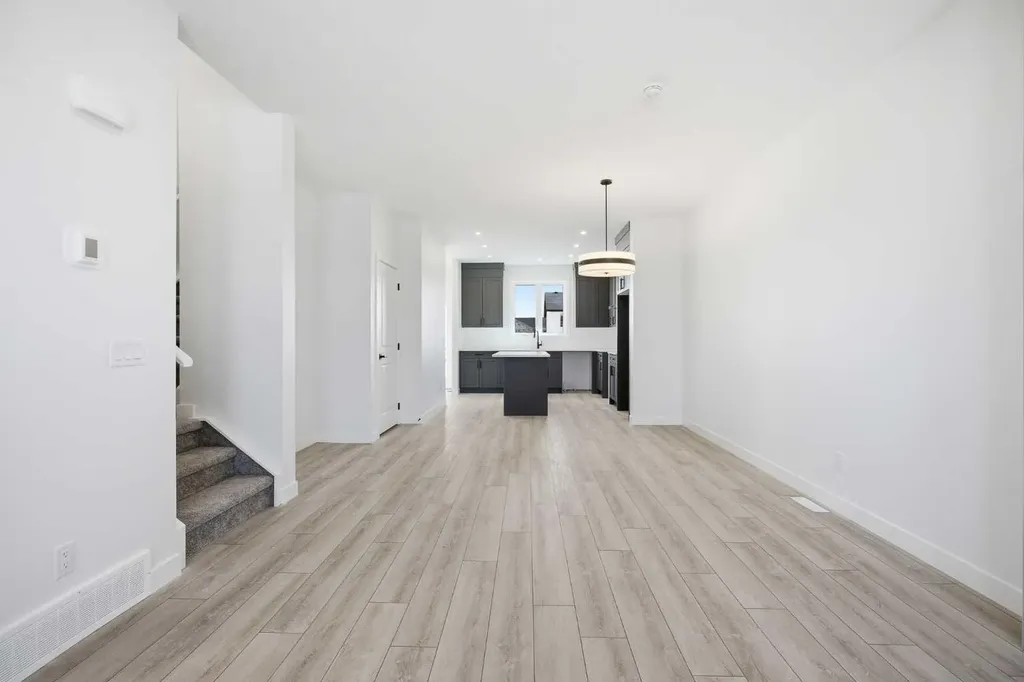 217 Bridgeport Gate Chestermere AB T1X 3E2