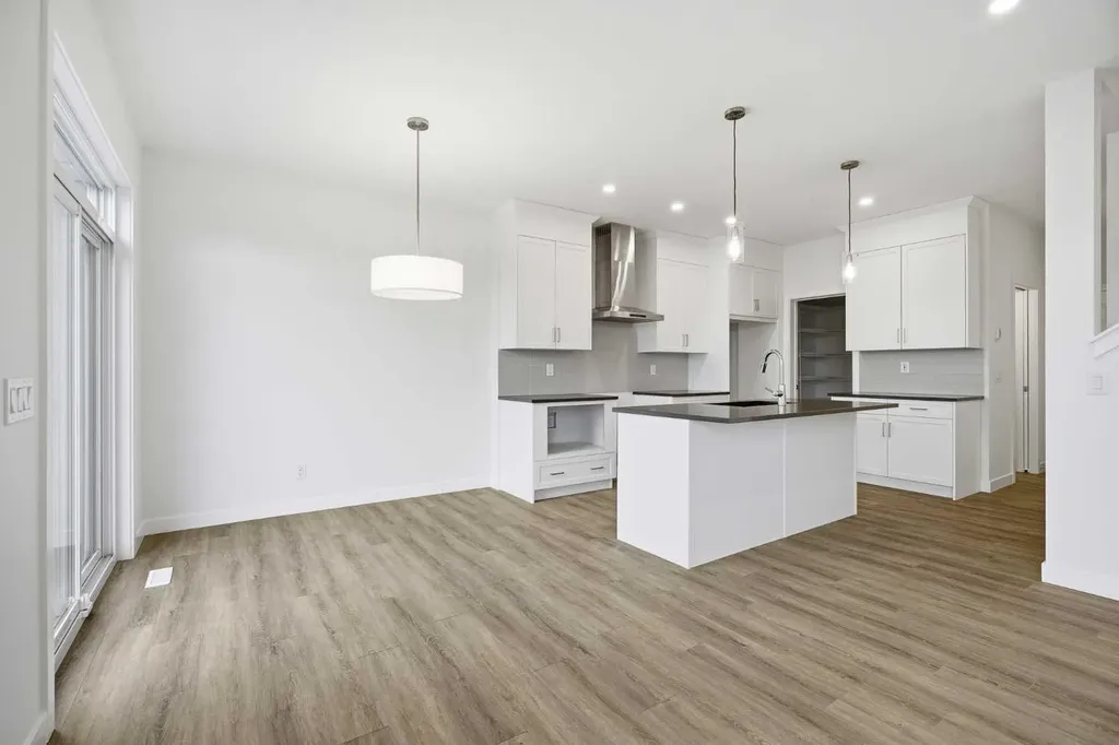 229 Dawson Wharf Road Chestermere AB T1X 2W1