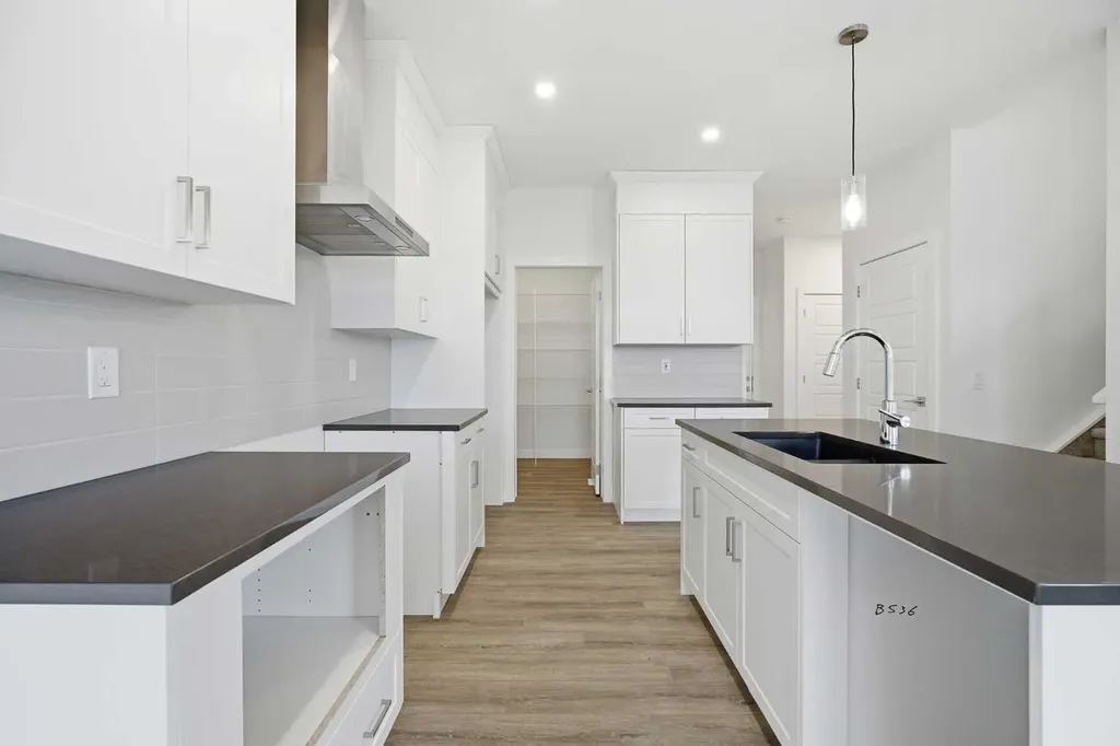 229 Dawson Wharf Road Chestermere AB T1X 2W1