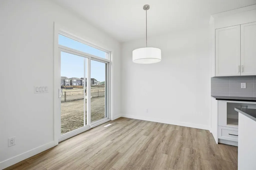 229 Dawson Wharf Road Chestermere AB T1X 2W1