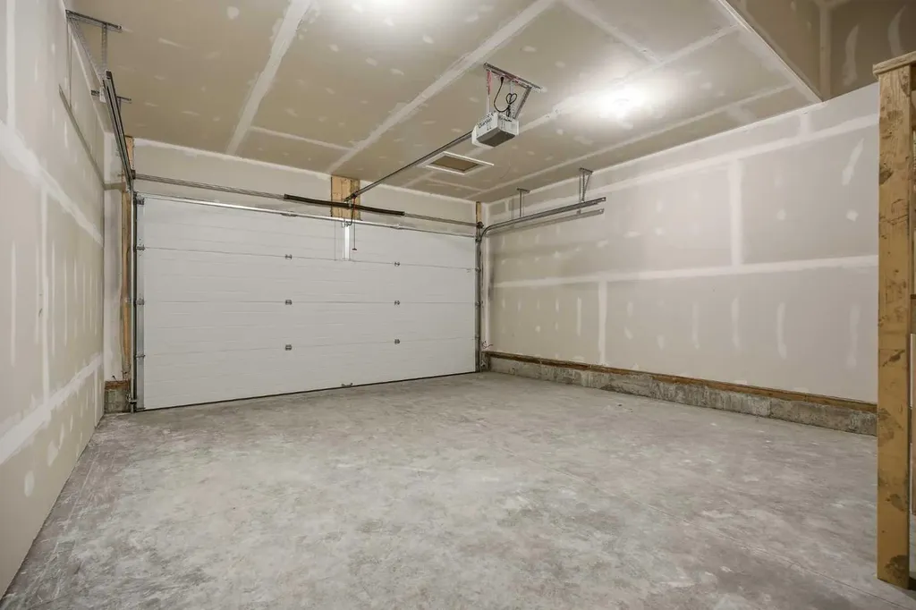 229 Dawson Wharf Road Chestermere AB T1X 2W1