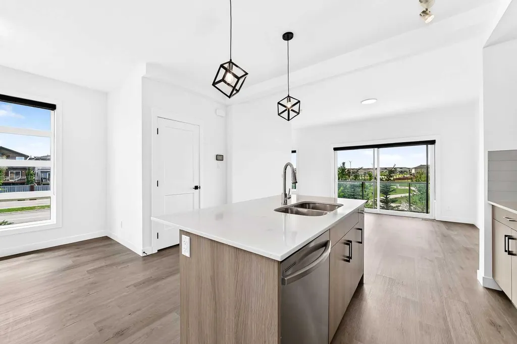 55 Lucas Way NW Calgary AB T3P 2C7