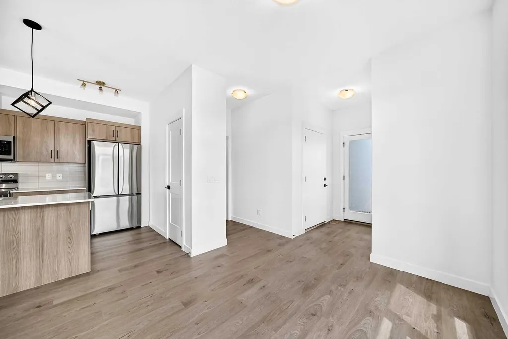55 Lucas Way NW Calgary AB T3P 2C7