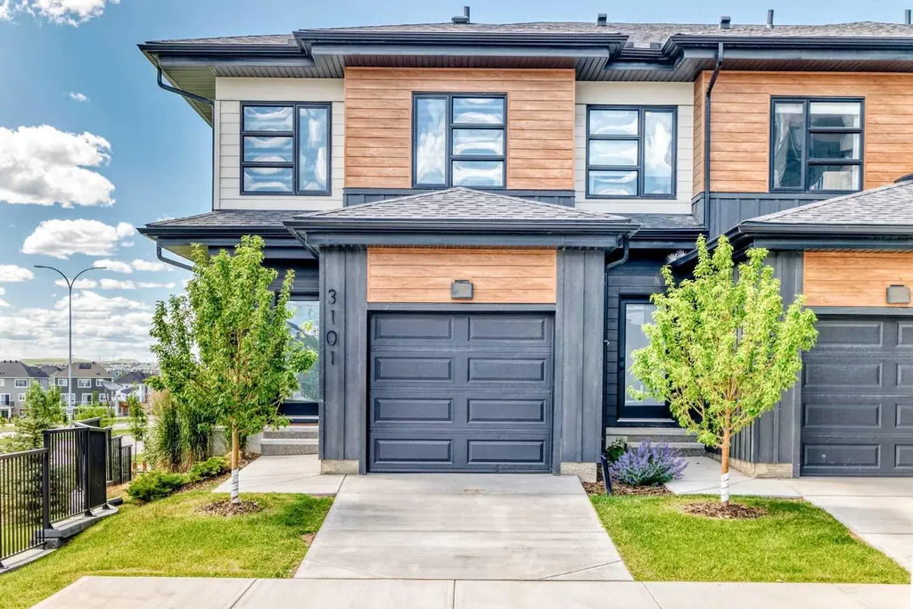 55 Lucas Way NW Calgary AB T3P 2C7