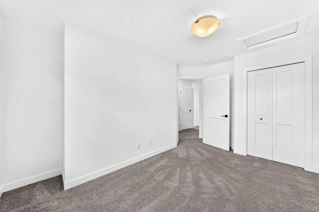 55 Lucas Way NW Calgary AB T3P 2C7