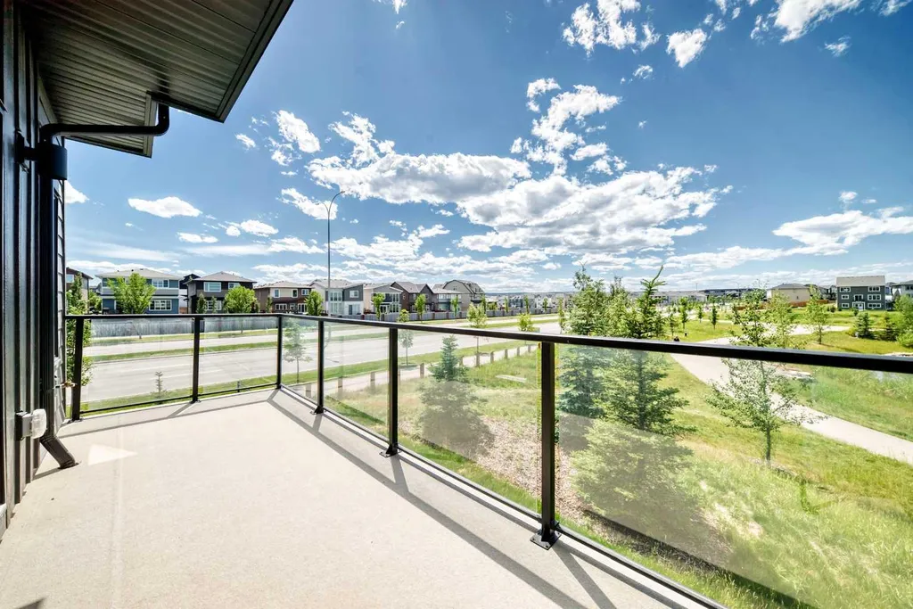 55 Lucas Way NW Calgary AB T3P 2C7
