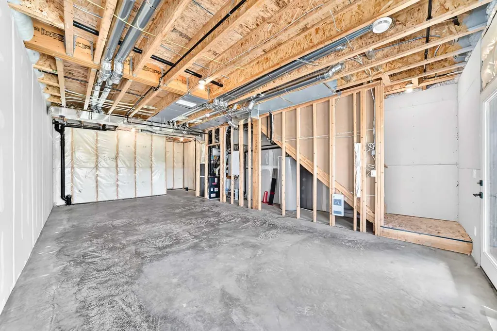 55 Lucas Way NW Calgary AB T3P 2C7