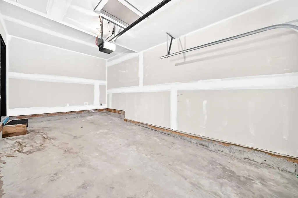 55 Lucas Way NW Calgary AB T3P 2C7