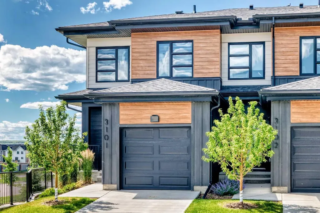 55 Lucas Way NW Calgary AB T3P 2C7