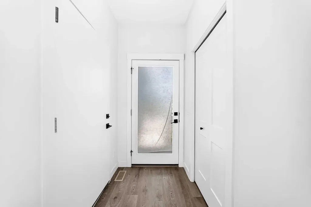55 Lucas Way NW Calgary AB T3P 2C7