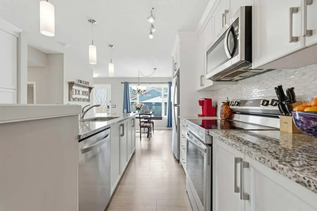 225 Fireside Drive Cochrane AB T4C 2L4