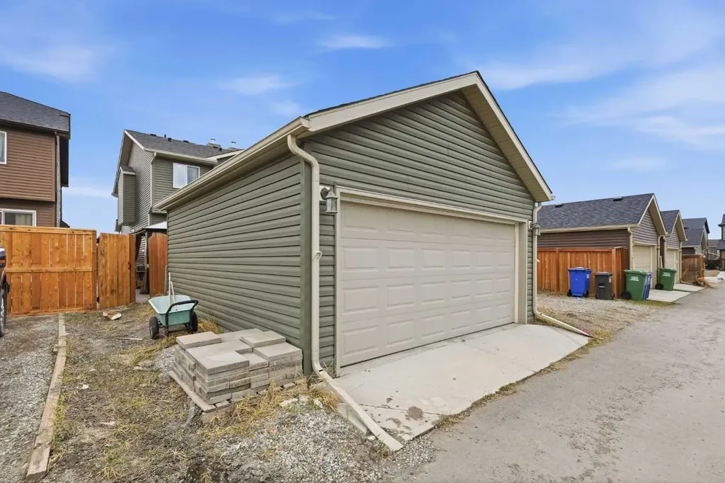225 Fireside Drive Cochrane AB T4C 2L4