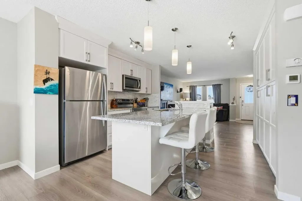 225 Fireside Drive Cochrane AB T4C 2L4