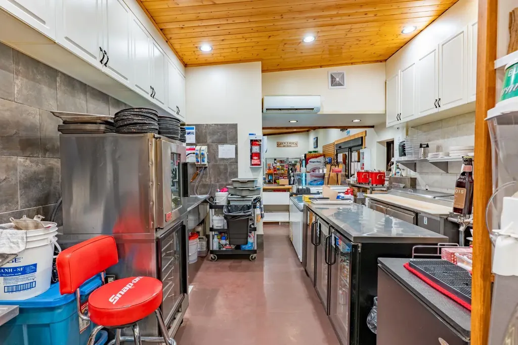 301 6 Avenue Rural Cypress County AB T0J 1C0