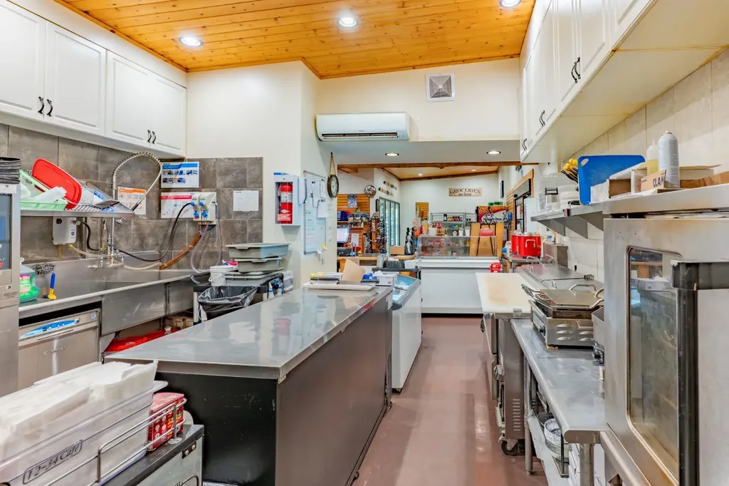 301 6 Avenue Rural Cypress County AB T0J 1C0