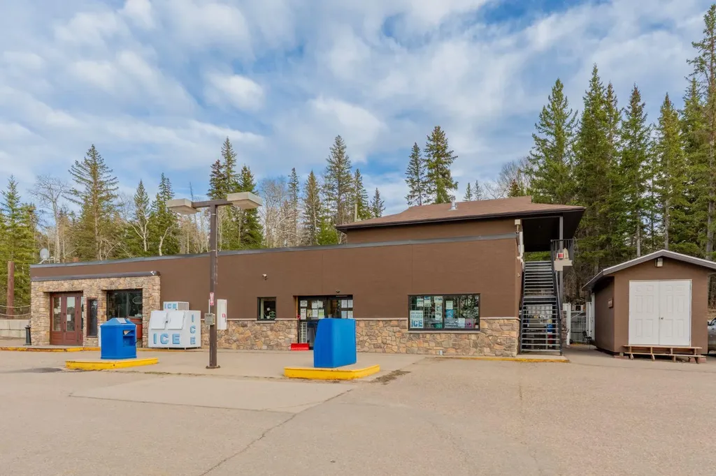301 6 Avenue Rural Cypress County AB T0J 1C0