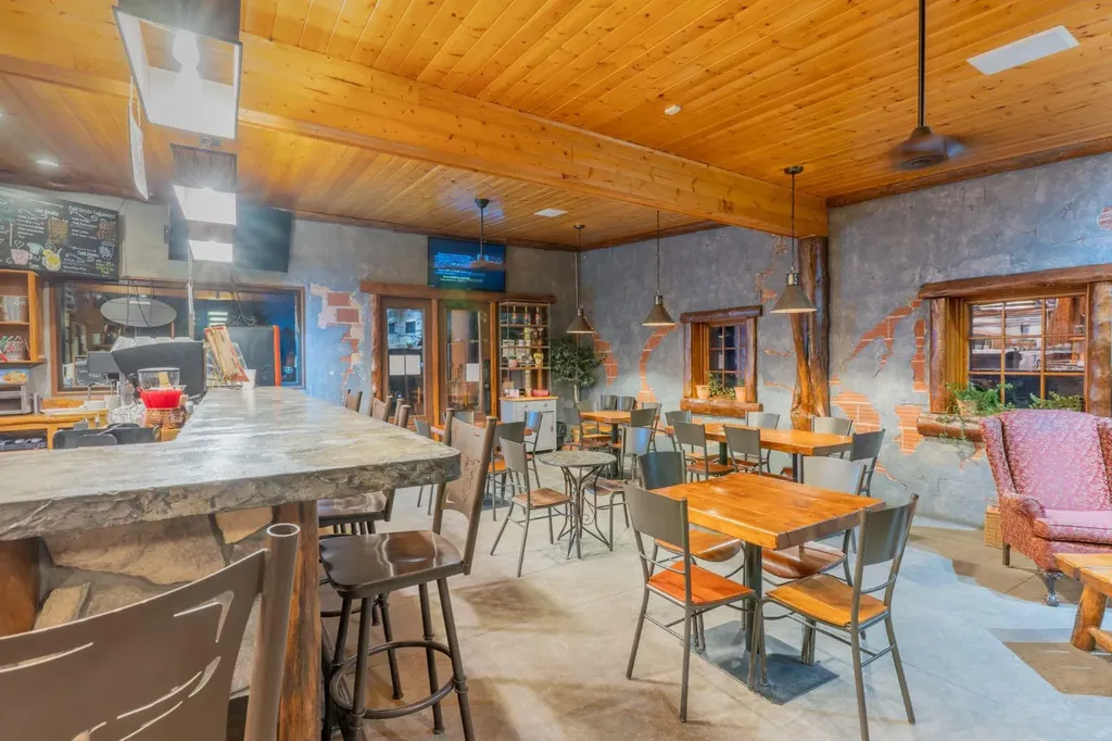 301 6 Avenue Rural Cypress County AB T0J 1C0