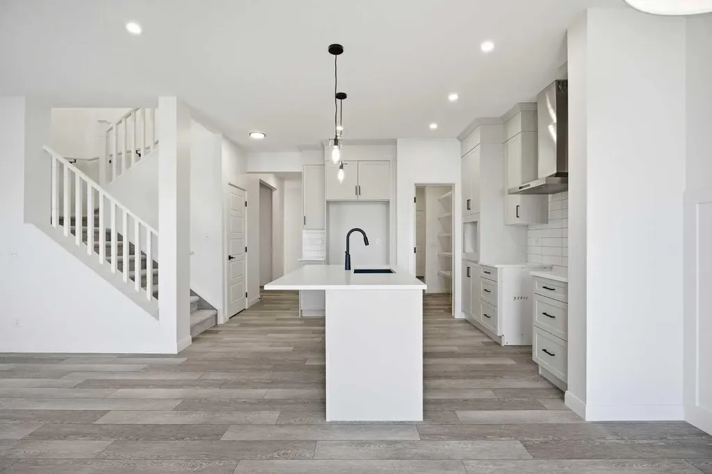 260 Dawson Wharf Crescent Chestermere AB T1X 2X5