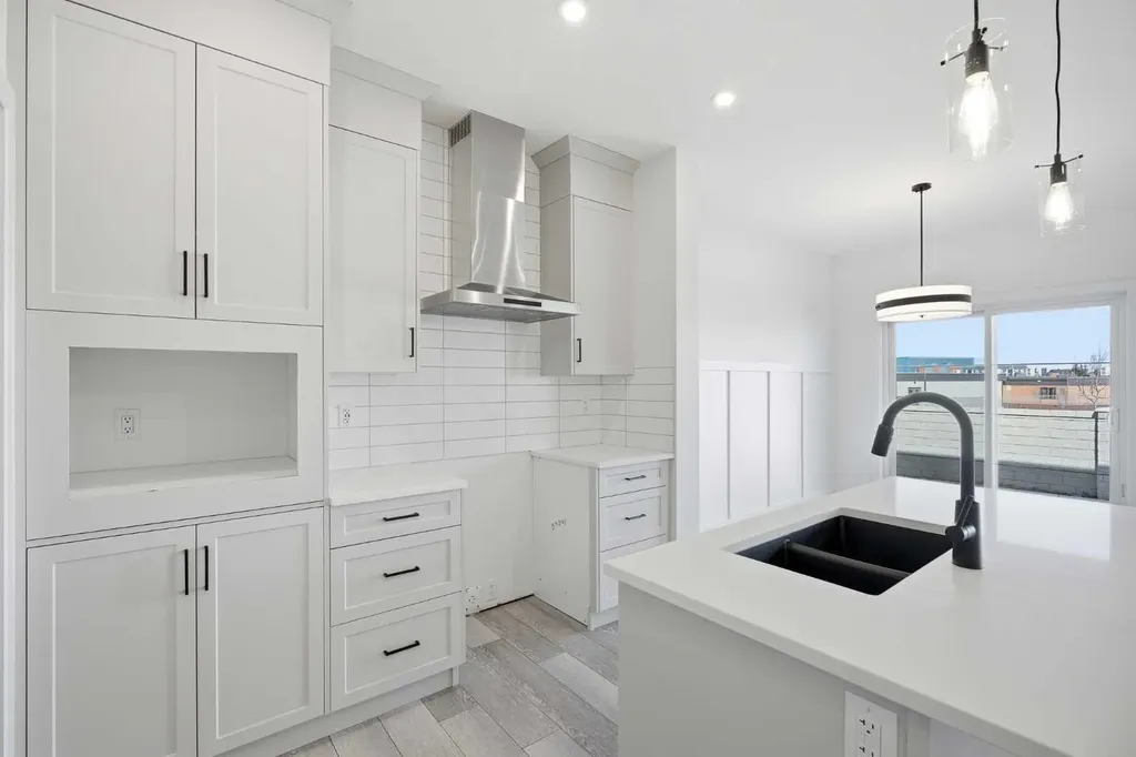 260 Dawson Wharf Crescent Chestermere AB T1X 2X5