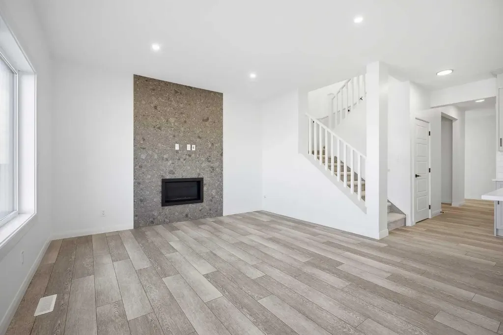 260 Dawson Wharf Crescent Chestermere AB T1X 2X5