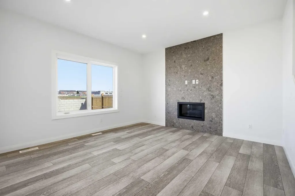 260 Dawson Wharf Crescent Chestermere AB T1X 2X5