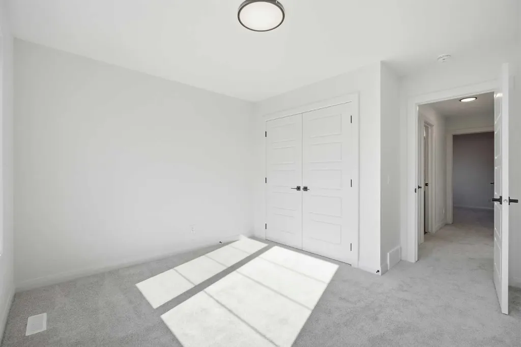 260 Dawson Wharf Crescent Chestermere AB T1X 2X5