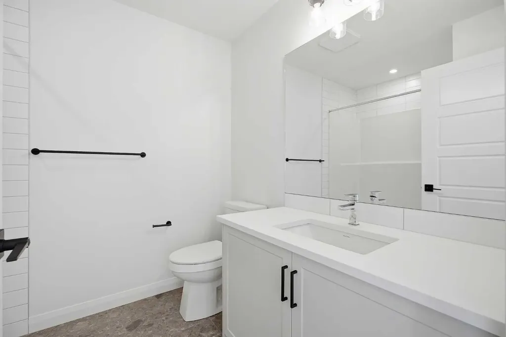 260 Dawson Wharf Crescent Chestermere AB T1X 2X5