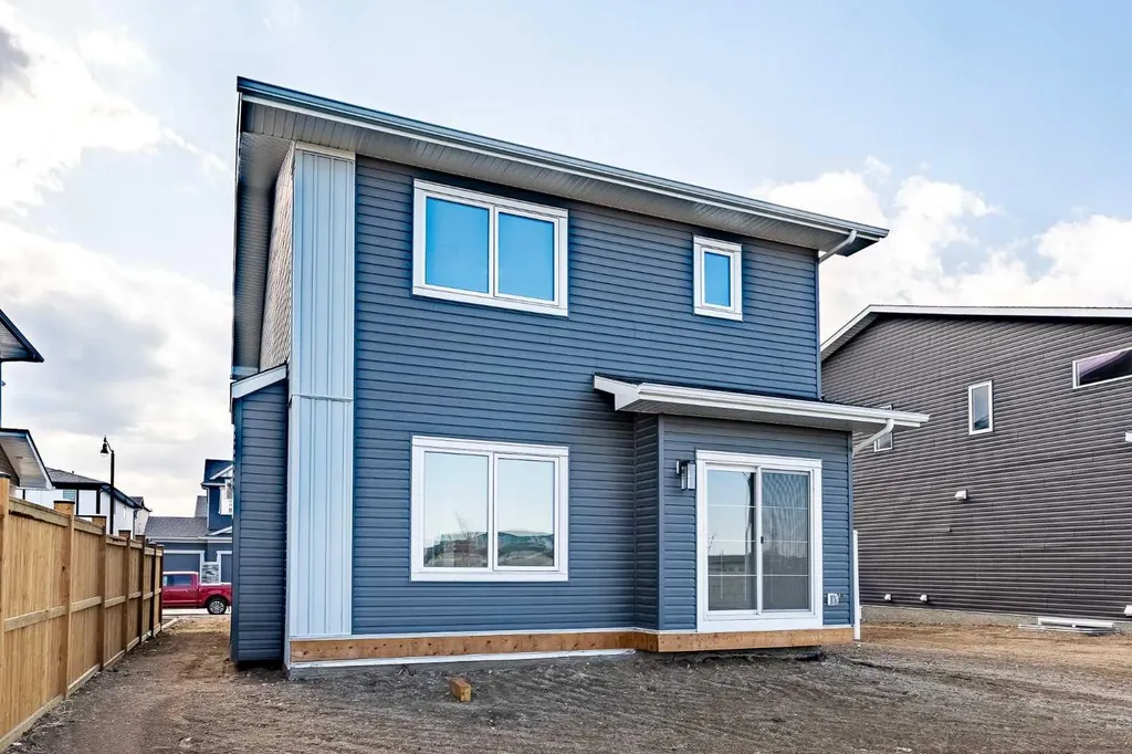260 Dawson Wharf Crescent Chestermere AB T1X 2X5
