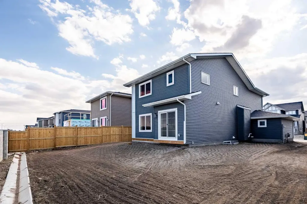 260 Dawson Wharf Crescent Chestermere AB T1X 2X5