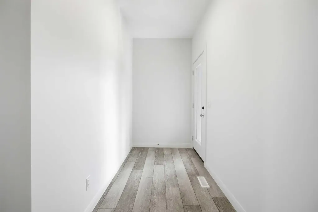 260 Dawson Wharf Crescent Chestermere AB T1X 2X5