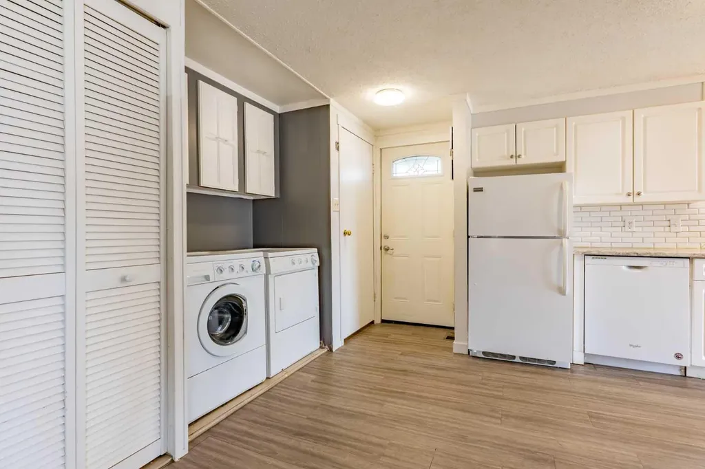 118 Anson Avenue SW Medicine Hat AB T1A8A3