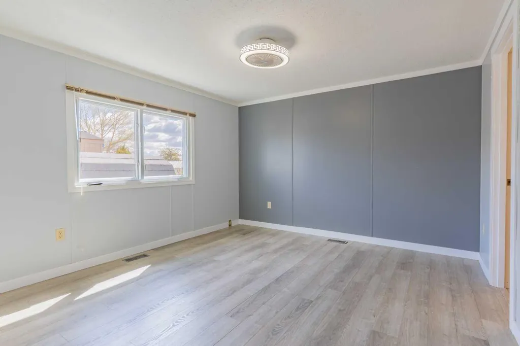 118 Anson Avenue SW Medicine Hat AB T1A8A3