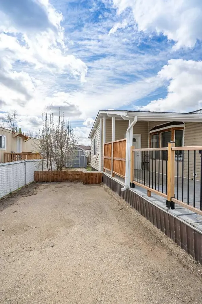 118 Anson Avenue SW Medicine Hat AB T1A8A3