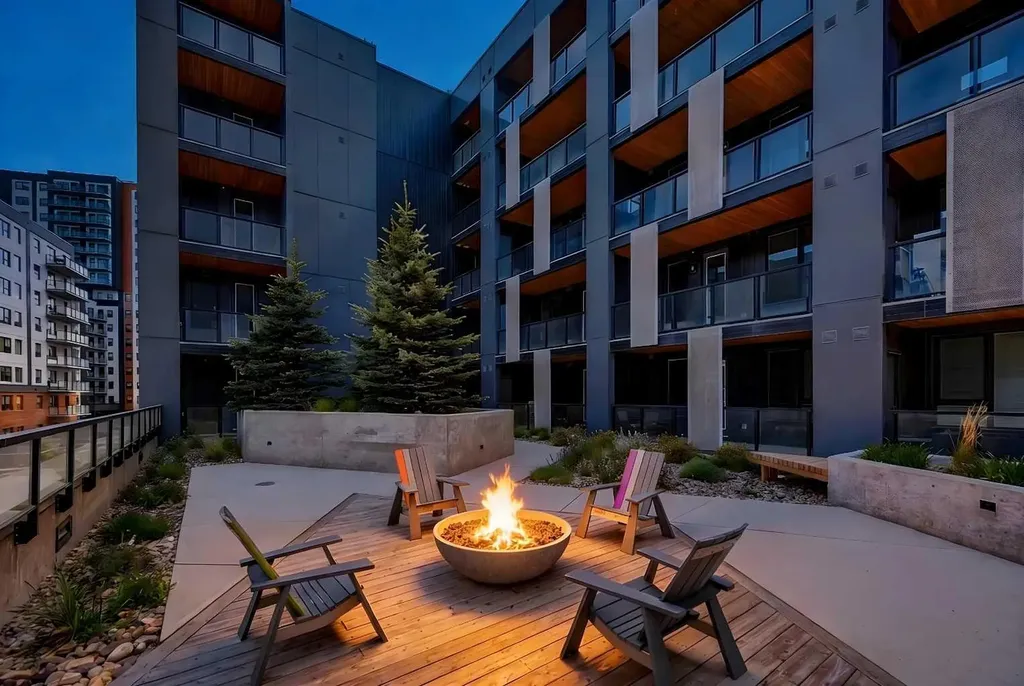 4138 University Avenue NW Calgary AB T3B 6K3