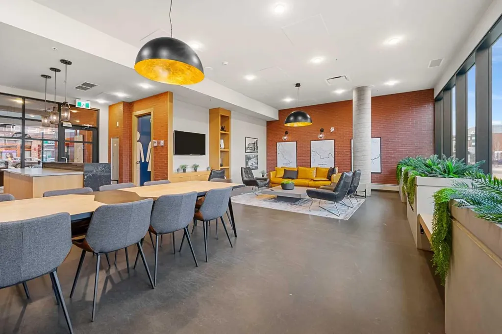 4138 University Avenue NW Calgary AB T3B 6K3
