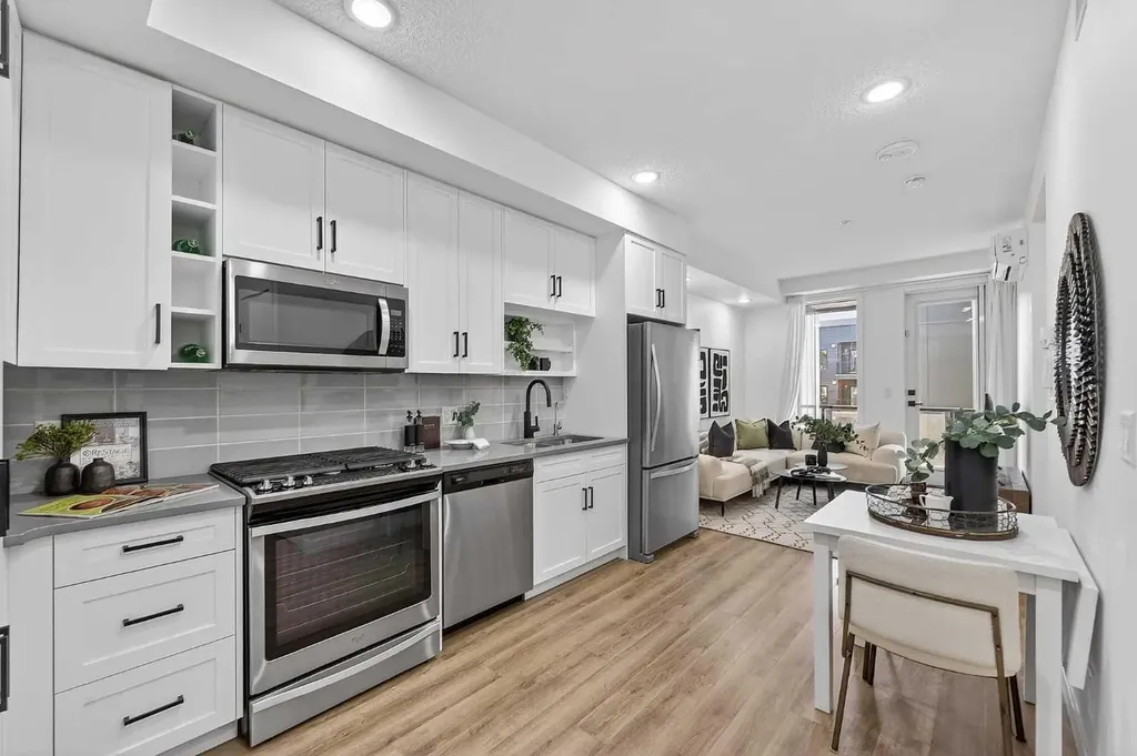 4138 University Avenue NW Calgary AB T3B 6K3