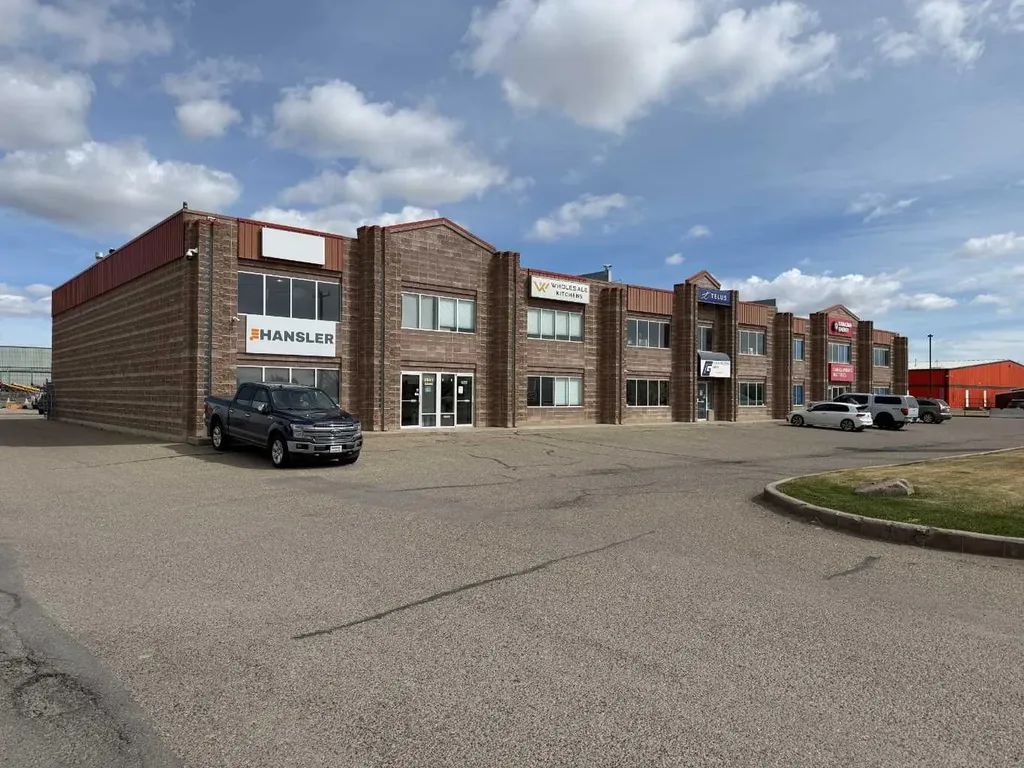 2843 2 Avenue N Lethbridge AB T1H 6S2