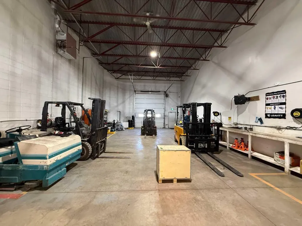 2843 2 Avenue N Lethbridge AB T1H 6S2