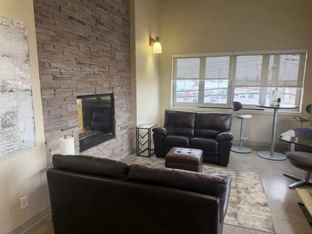 9815 116 Avenue Grande Prairie AB T8V 4B4