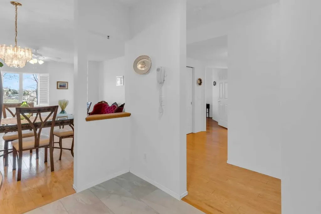 3115 Sienna Park Green SW Calgary AB T3H 3N7
