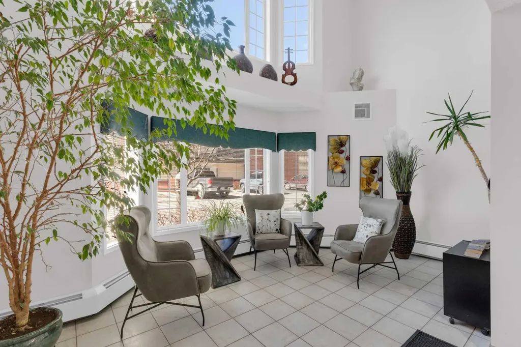 3115 Sienna Park Green SW Calgary AB T3H 3N7
