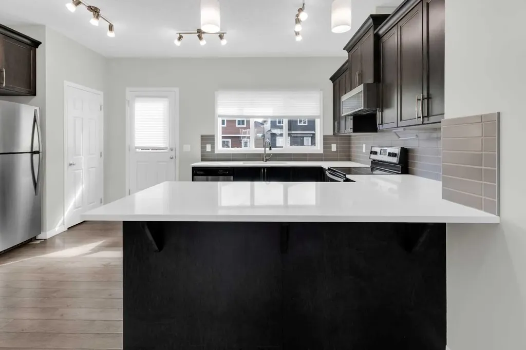 140 Sundown Road Cochrane AB T4C 2M5
