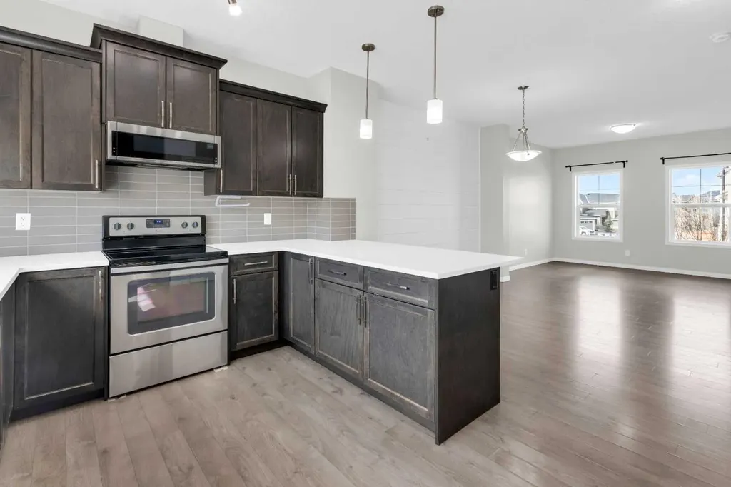 140 Sundown Road Cochrane AB T4C 2M5