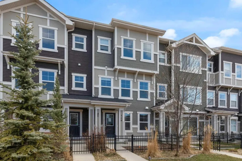140 Sundown Road Cochrane AB T4C 2M5